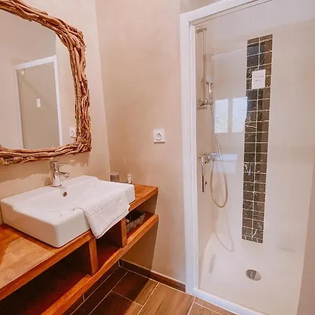 De La Foret Bonifatu Hotel